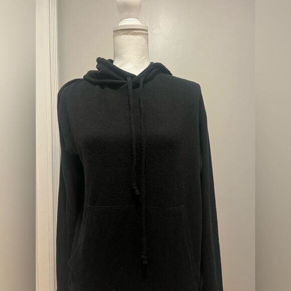 Chaser women's black long sleeve hoodie with kangaroo pocket size large - Picture 5 of 9
